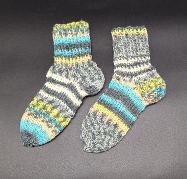 Handgestrickte Socken Größe 21 - 22